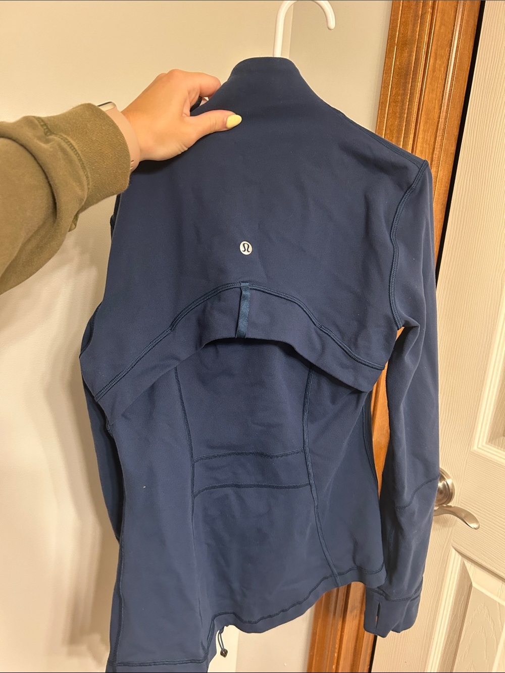 Lululemon align jacket size 4 - Picture 3 of 3